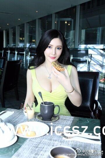 国产性感小电影视频在线,激情燃烧的瞬间，揭秘幕后制作故事  第1张