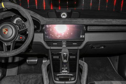 国产车撞帕萨特视频播放,国产车表现如何？